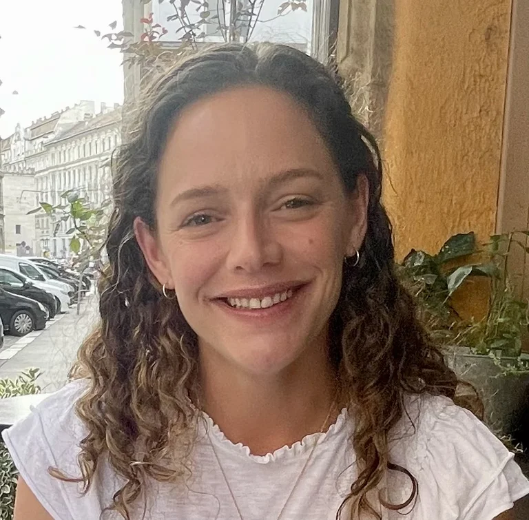 Ivey Barna - Your personal DOCENT